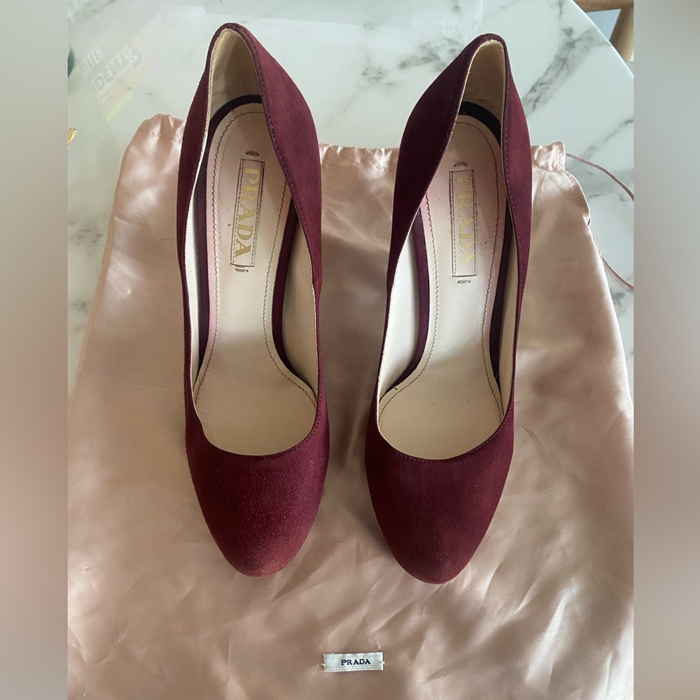 Prada 4” Suede Pumps, size 38.5